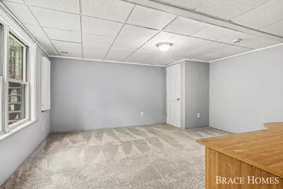 2155 Timber Valley Drive NE, Grand Rapids, MI 49525 - Photo 32
