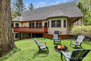 2155 Timber Valley Dr NE, Grand Rapids, MI 49525 - Photo 40