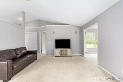 11877 Willow Wood N, Holland, MI 49424 - Photo 8