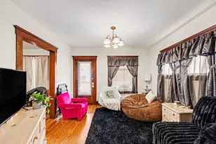 1822 4th St, Wyandotte, MI 48192 - Photo 2