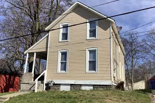 927 Bemis St SE, Grand Rapids, MI 49506 - Photo 1