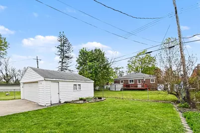 2421 Barstow Road, Lansing, MI 48906 - Photo 22
