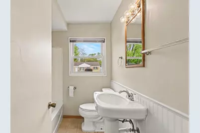 2421 Barstow Road, Lansing, MI 48906 - Photo 14