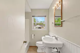 2421 Barstow Rd, Lansing, MI 48906 - Photo 14