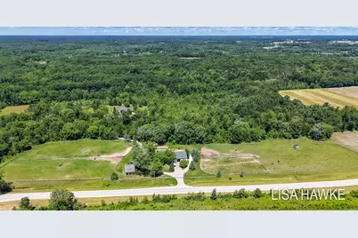 10365 Cleveland Street, Nunica, MI 49448 - Photo 6