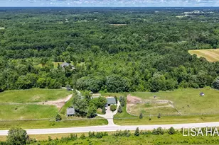 10365 Cleveland St, Nunica, MI 49448 - Photo 6