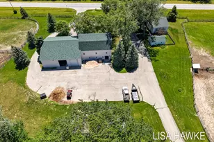 10365 Cleveland St, Nunica, MI 49448 - Photo 64