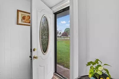 2750 Hamstead Way, Jackson, MI 49201 - Photo 8