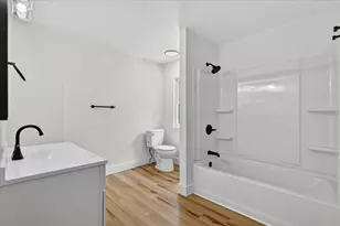 900 Dallas Ave SE, Grand Rapids, MI 49507 - Photo 24