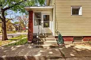 900 Dallas Ave SE, Grand Rapids, MI 49507 - Photo 4