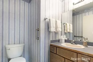 2735 Mulford Dr SE, Grand Rapids, MI 49546 - Photo 14