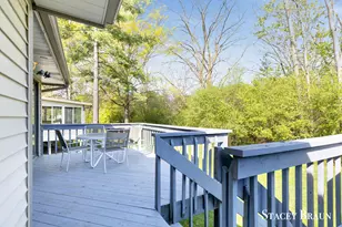 2735 Mulford Dr SE, Grand Rapids, MI 49546 - Photo 26