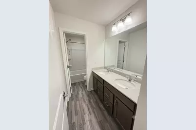 251 Quartz Way, White Lake, MI 48386 - Photo 18