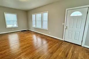 843 Prince St SE, Grand Rapids, MI 49507 - Photo 2