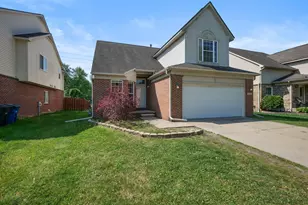 29885 Lacy Dr, Westland, MI 48186 - Photo 2