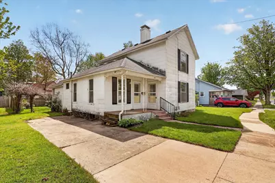 124 Washington Street, Sparta, MI 49345 - Photo 2