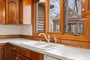 313 Stickney Ridge Rd, Grand Haven, MI 49417 - Photo 32