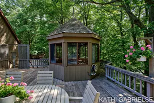 313 Stickney Ridge Rd, Grand Haven, MI 49417 - Photo 10