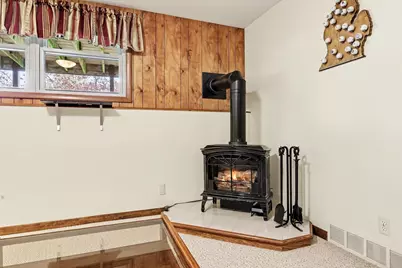 7056 Brooklyn Avenue SE, Grand Rapids, MI 49508 - Photo 16