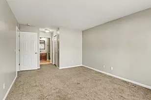 648 Village Ln, Milford, MI 48381 - Photo 10