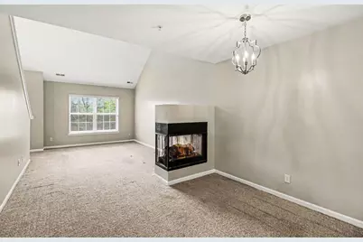 648 Village Lane, Milford, MI 48381 - Photo 6