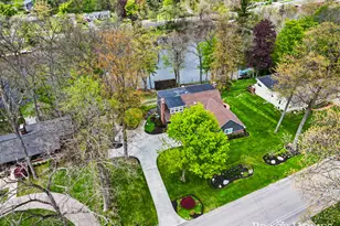 2793 Cascade Springs Dr SE, Grand Rapids, MI 49546 - Photo 4