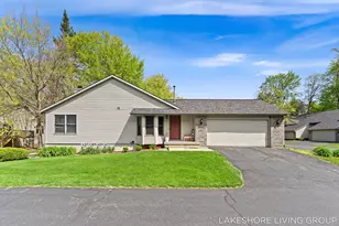 1065 Superior Ct, Holland, MI 49424 - Photo 1