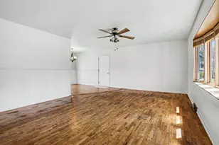 143 Kelwood Ln, Battle Creek, MI 49015 - Photo 2