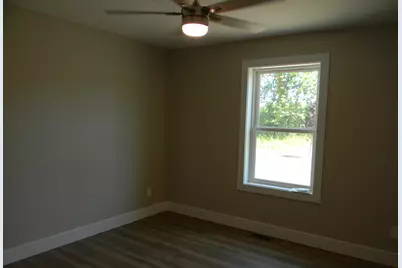 210 Taylors Court, Scottville, MI 49454 - Photo 12