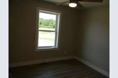 210 Taylors Court, Scottville, MI 49454 - Photo 18