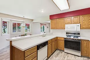 580 Gardenview Dr SW, Byron Center, MI 49315 - Photo 8