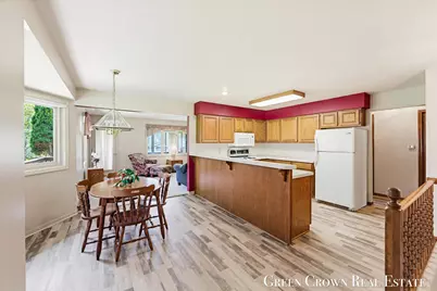 580 Gardenview Drive SW, Byron Center, MI 49315 - Photo 6