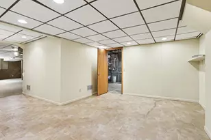 1415 Holiday Ln, Portage, MI 49024 - Photo 32