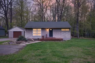 3410 Carlton Blvd, Jackson, MI 49203 - Photo 1