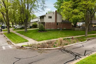 683 Canterbury Dr, Saline, MI 48176 - Photo 56