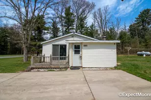 7890 N Maple Hill Rd, Howard City, MI 49329 - Photo 30