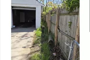 19946 Strasburg St, Detroit, MI 48205 - Photo 4