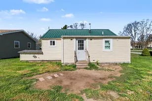 203 5th St, Eastlake, MI 49626 - Photo 12