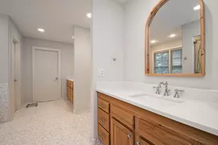 1820 Flowers Crossing Dr NE, Grand Rapids, MI 49525 - Photo 28