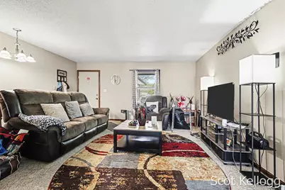 3209-3211 Coach Lane SE, Kentwood, MI 49512 - Photo 4
