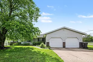 3209-3211 Coach Ln SE, Kentwood, MI 49512 - Photo 1