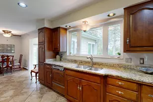 2088 Crestline Cir, Burton, MI 48509 - Photo 16