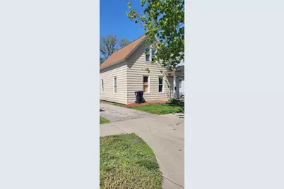 127 E 15th Street, Holland, MI 49423 - Photo 2