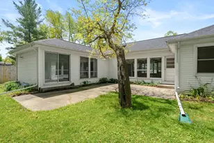 6817 Rothbury St, Portage, MI 49024 - Photo 34