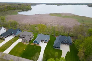 144 Bloomfield Blvd, Brooklyn, MI 49230 - Photo 76