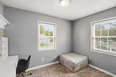 107 S Main Street, Rockford, MI 49341 - Photo 26