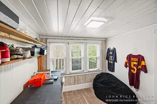 107 S Main St, Rockford, MI 49341 - Photo 28
