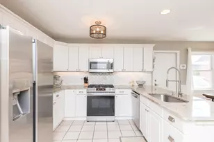 3029 Portman St, Keego Harbor, MI 48320 - Photo 24