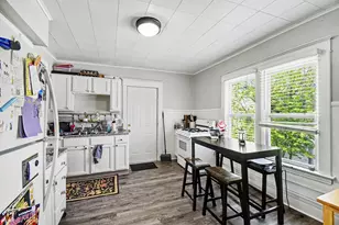 820 Watson St SW, Grand Rapids, MI 49504 - Photo 8