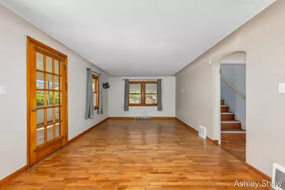 395 W 19th Street, Holland, MI 49423 - Photo 4
